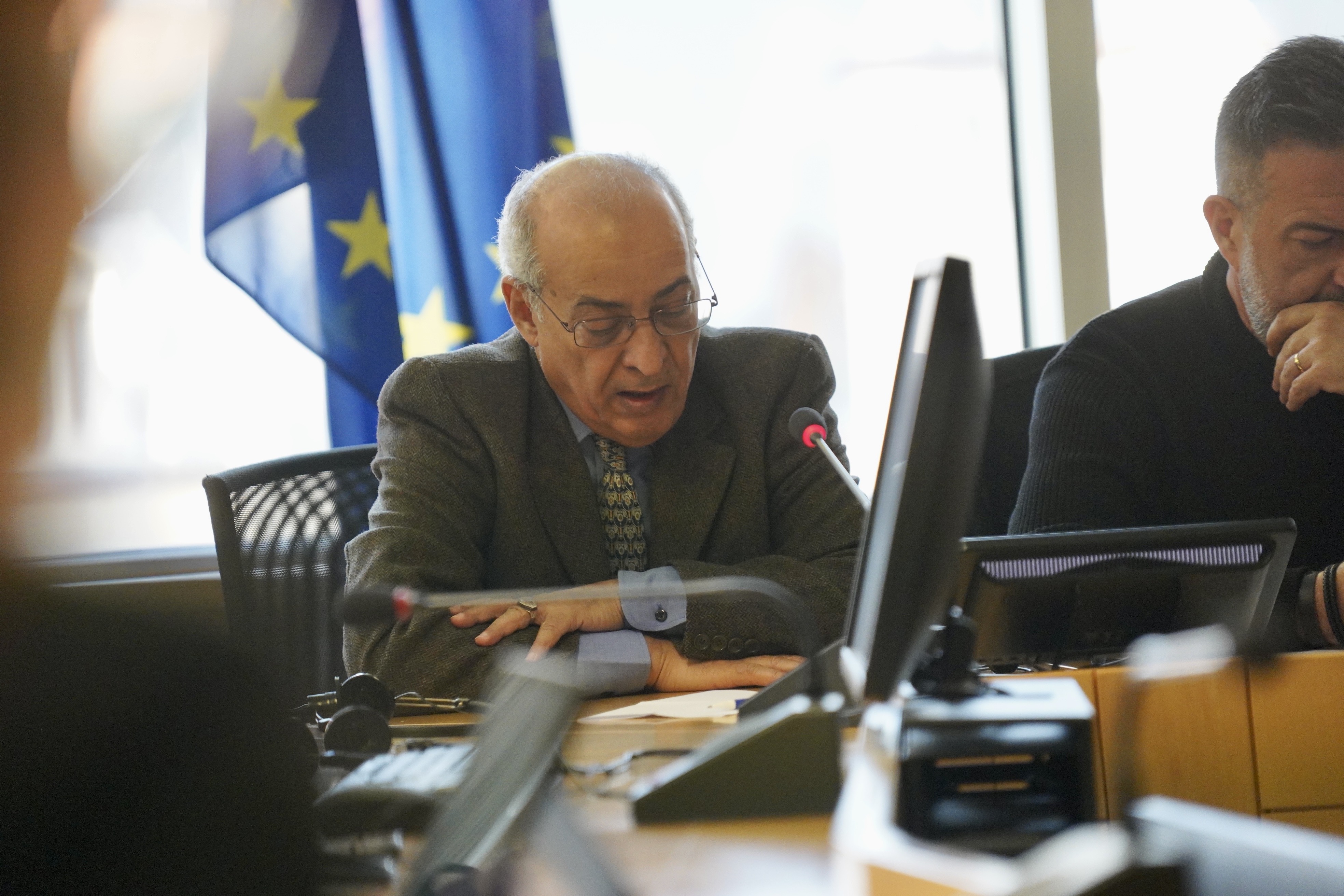 Mansur Omar interviene ante el Intergrupo por el Sáhara Occidental en el parlamento Europeo