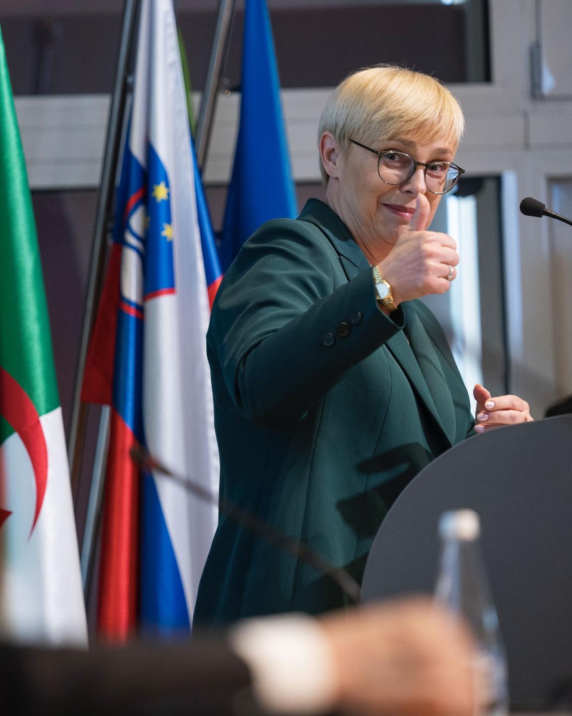 Presidenta eslovena Nataša Pirc Musar Presidenta eslovena Nataša Pirc Musar