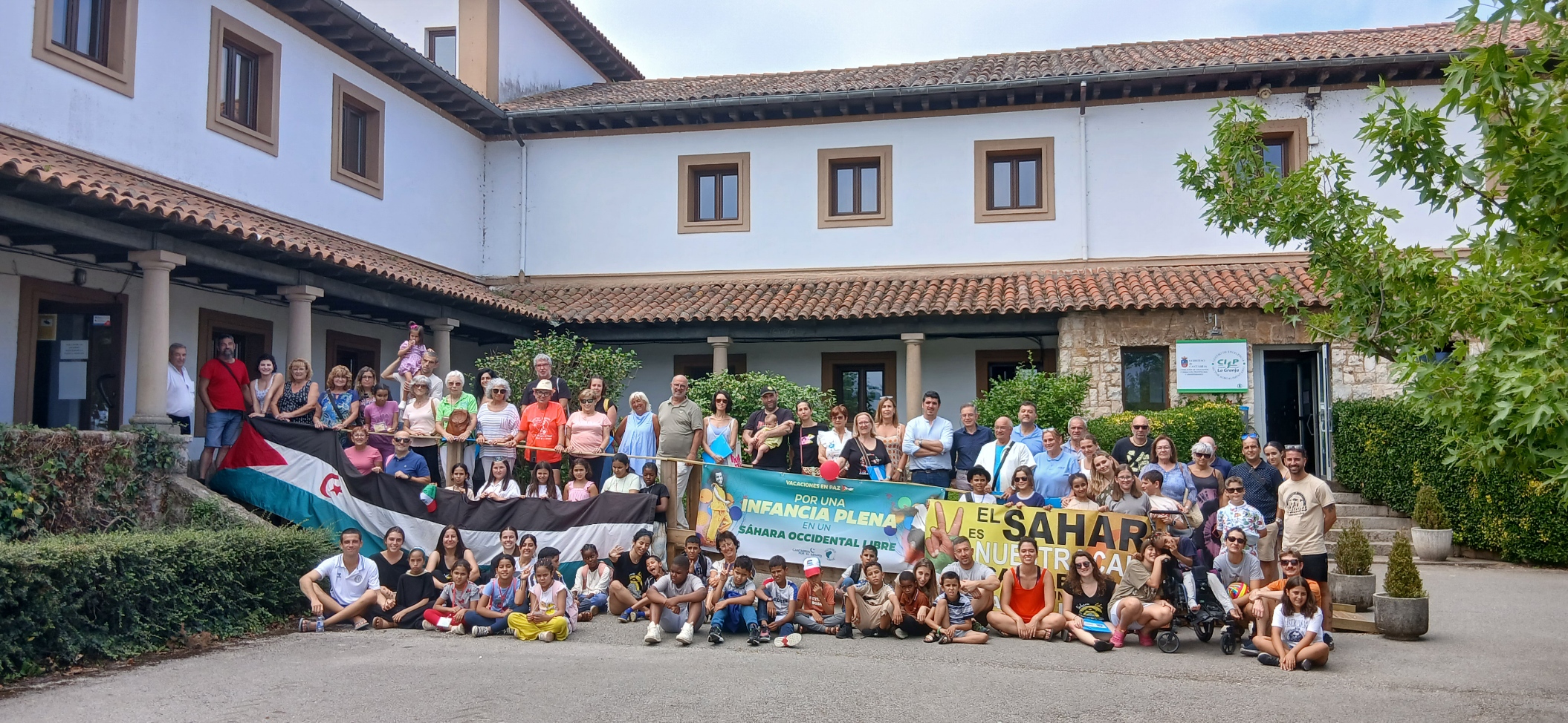 Llega a Cantabria un primer grupo de 24 menores saharauis del programa Vacaciones en Paz Cantabria por el Sáhara y Alouda Cantabria