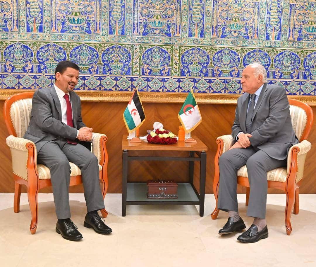 الجزائر