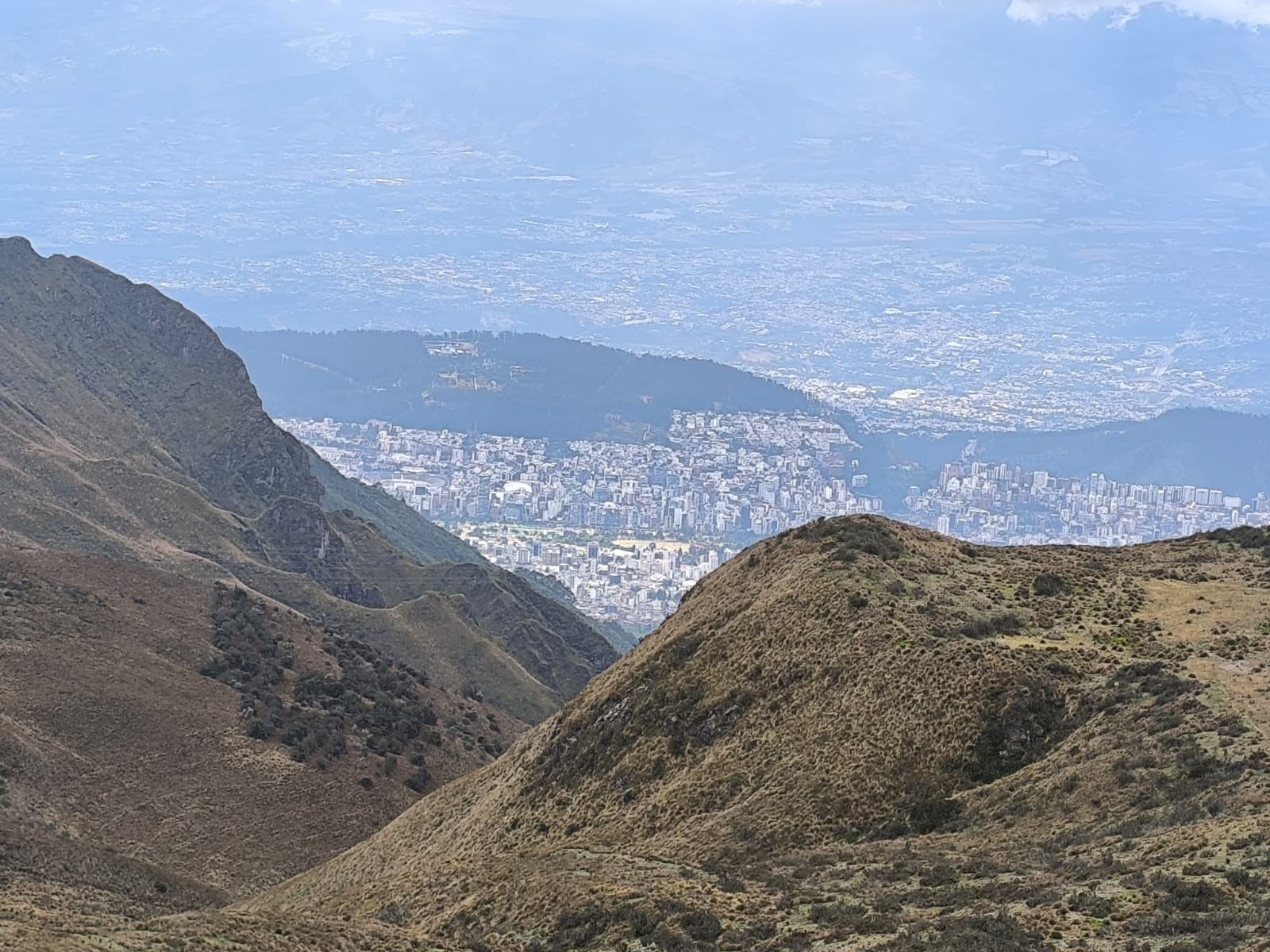 Ruku Pichincha, volcán ecuatoriano Ruku Pichincha, volcán ecuatoriano