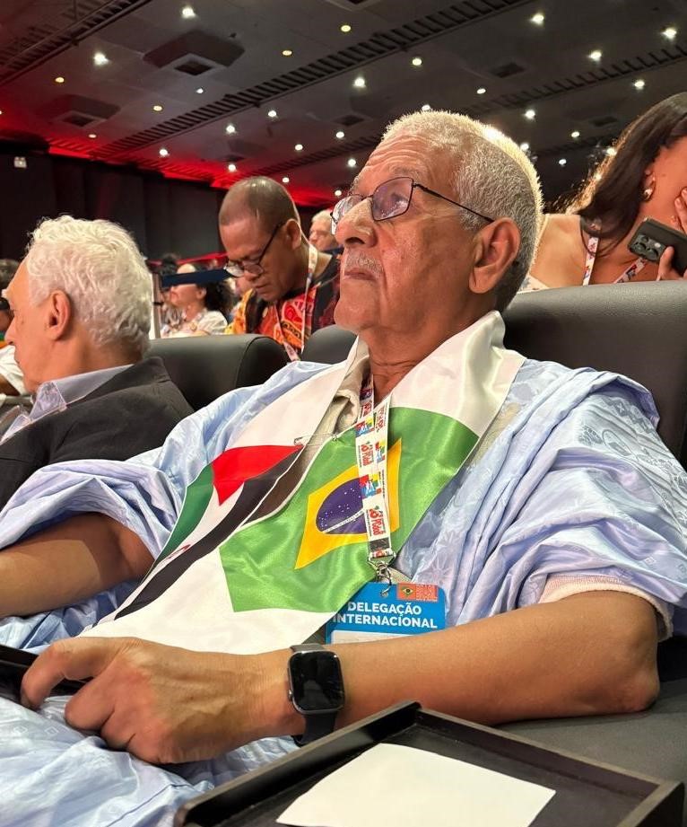 Frente POLISARIO invitado al 16º Congreso del PCB 16º Congreso del PCB