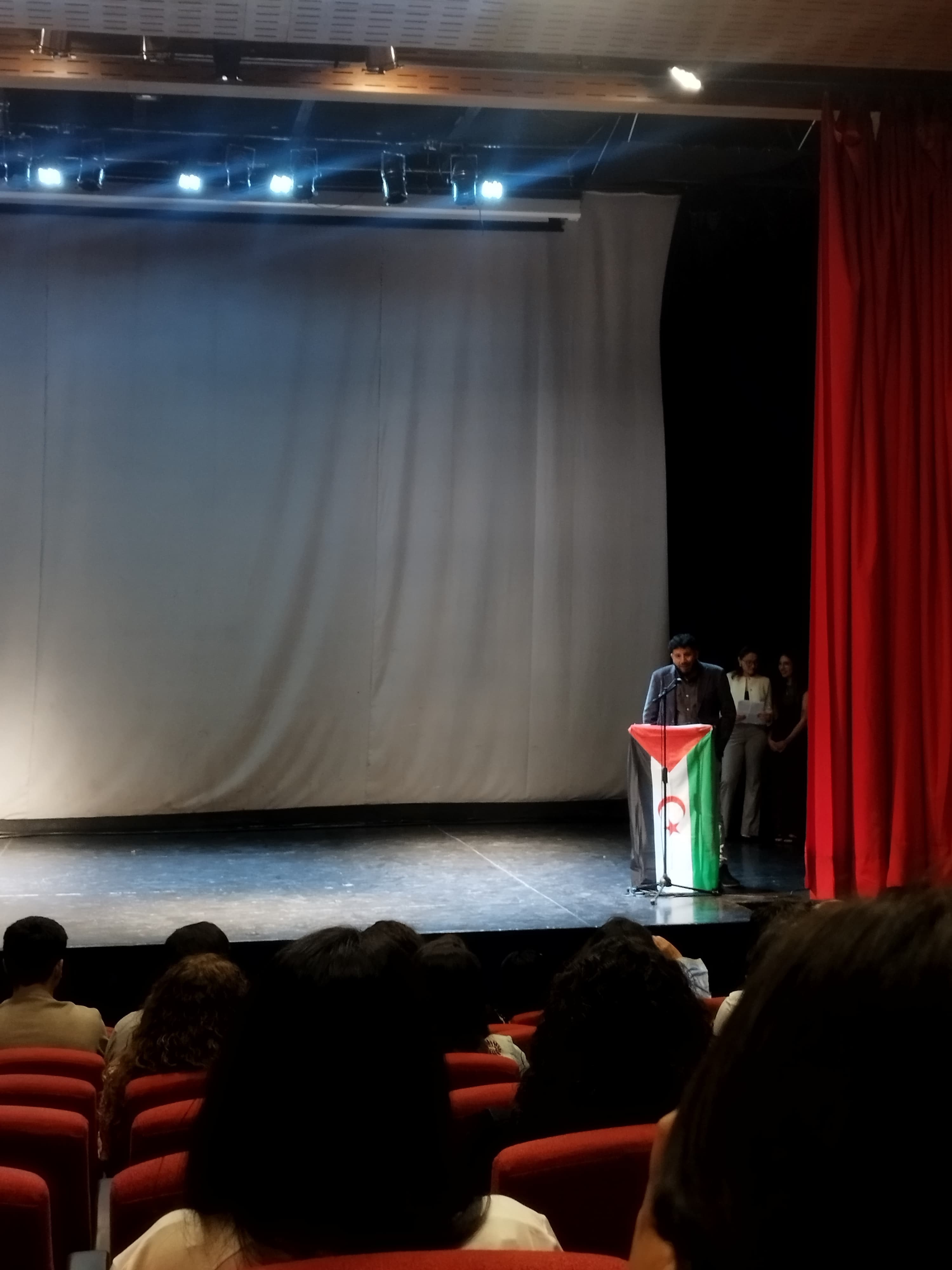 Nuevo documental que destaca la causa saharaui se estrena en Santiago de Chile Nuevo documental que destaca la causa saharaui se estrena en Santiago de Chile