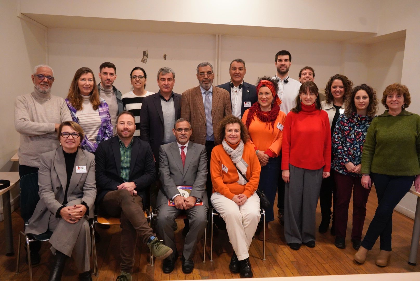 …………………………………………………………………………………………. Primer ministro saharaui se reúne con los intergrupos parlamentarios “Paz y libertad para el Sáhara Occidental” . Primer ministro saharaui se reúne con los intergrupos parlamentarios “Paz y libertad para el Sáhara Occidental”