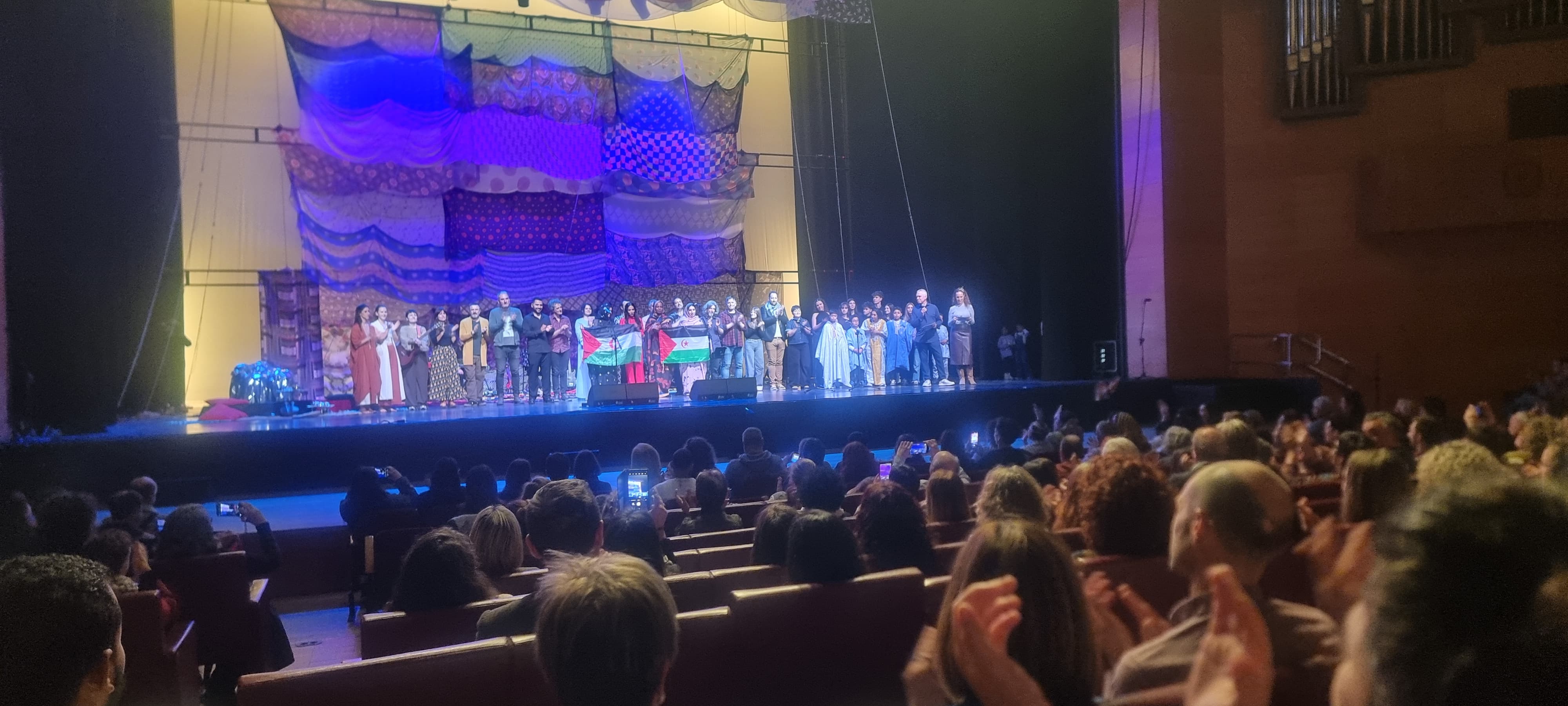 El Palacio Euskalduna se llena de solidaridad con el pueblo saharaui