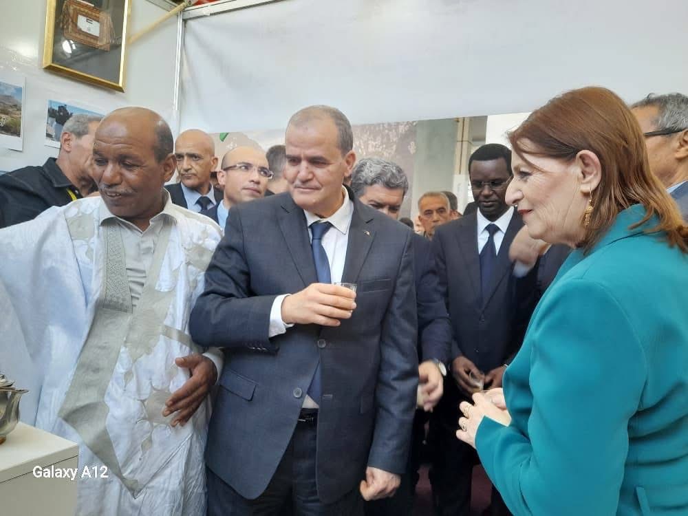 الجزائر