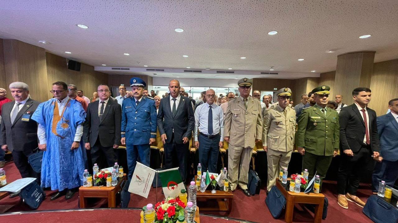 الجزائر