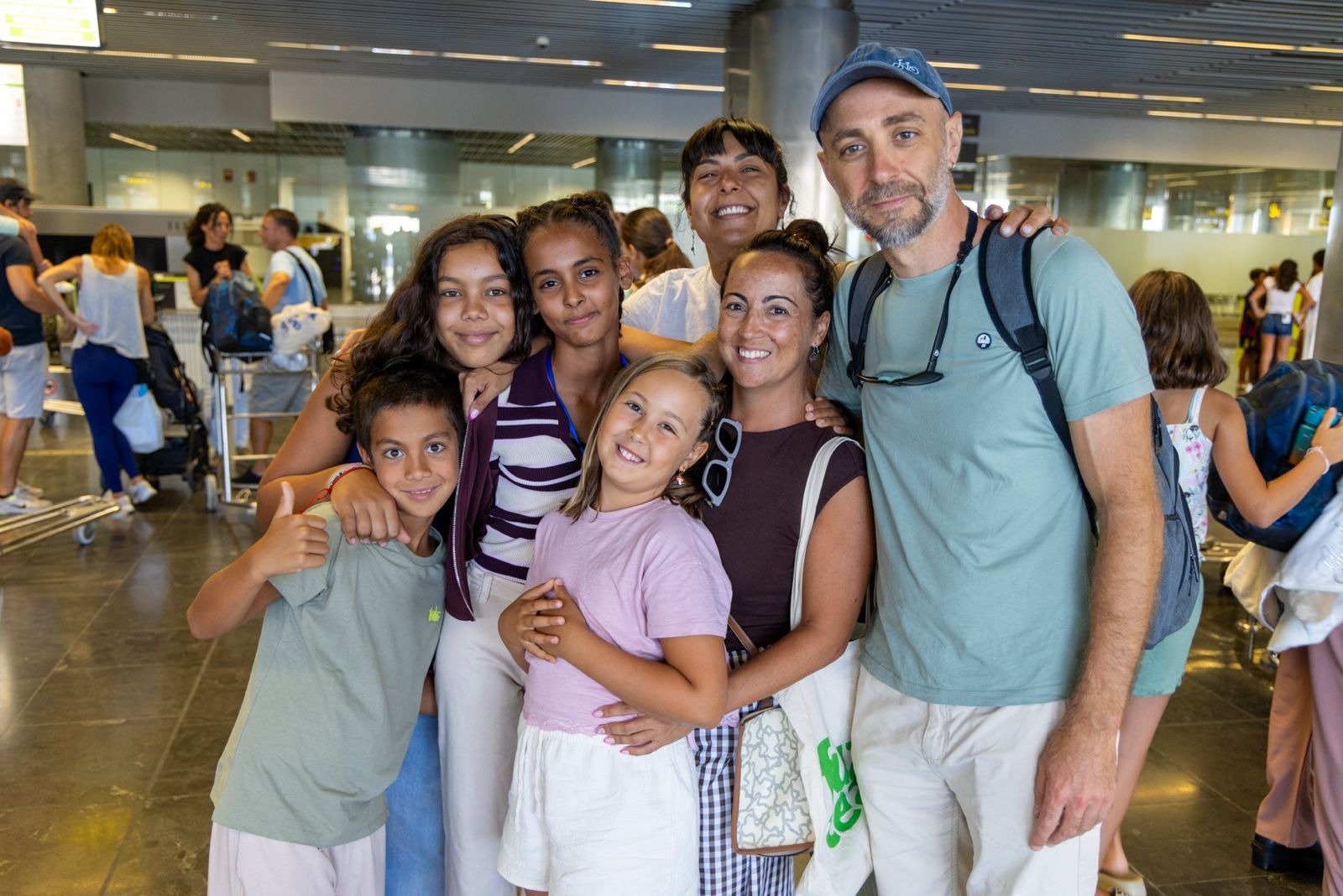 Un centenar de niñas y niños saharauis participantes en el Programa Vacaciones en Paz 2026 en Canarias de vuelta en los Campamentos de la Dignidad Un centenar de niñas y niños saharauis participantes en el Programa Vacaciones en Paz 2026 en Canarias de vuelta en los Campamentos de la Dignidad